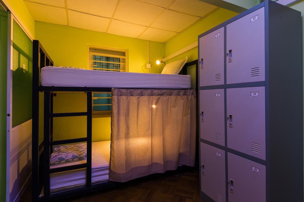 Little Monkey Hostel Yangon Exterior photo