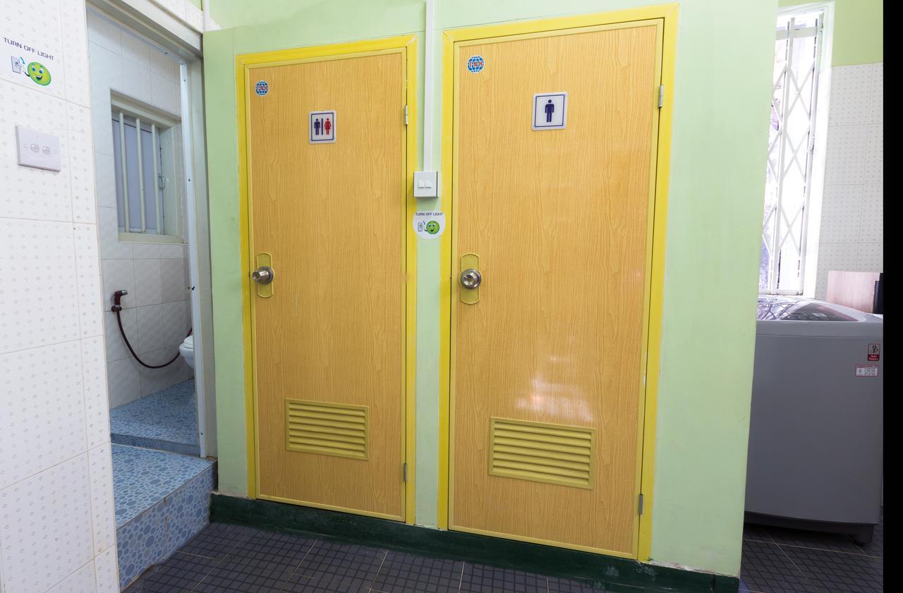 Little Monkey Hostel Yangon Exterior photo