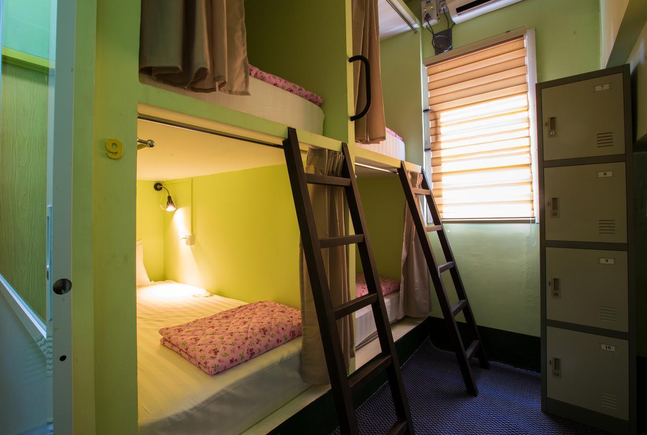 Little Monkey Hostel Yangon Exterior photo