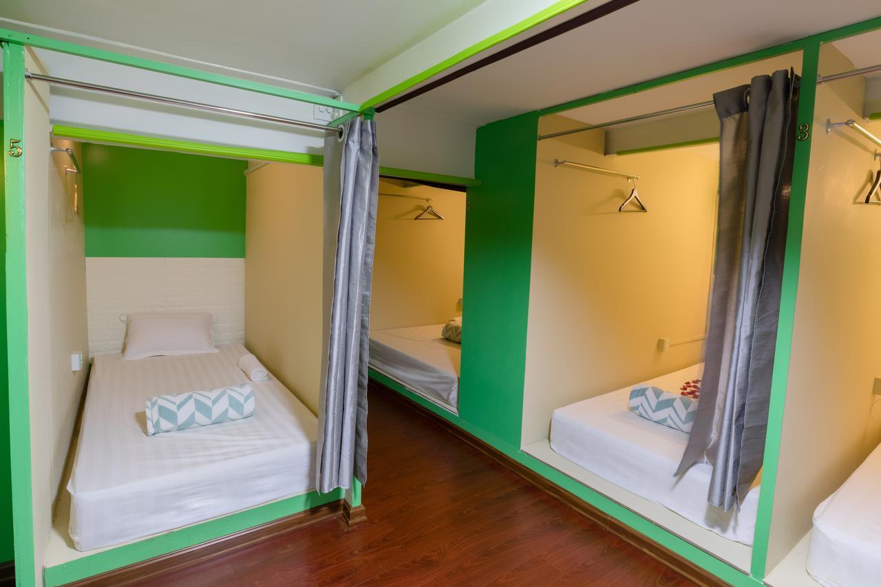 Little Monkey Hostel Yangon Exterior photo
